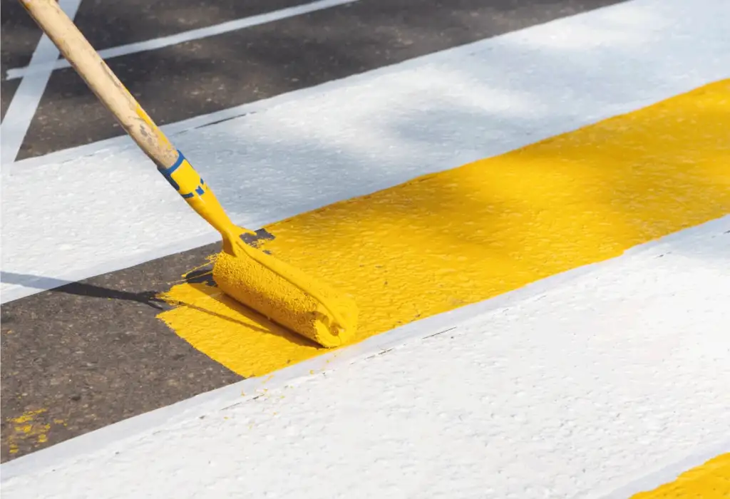 دهانات علامات المرور والطرق